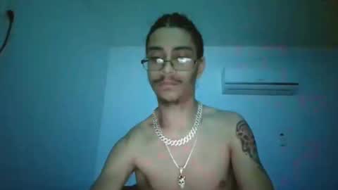 Snapshot of xxjasoneecxx chatting on January 16, 2025, 3:56 am XxJasoneecxX online show from January 16, 2025, 3:56 am