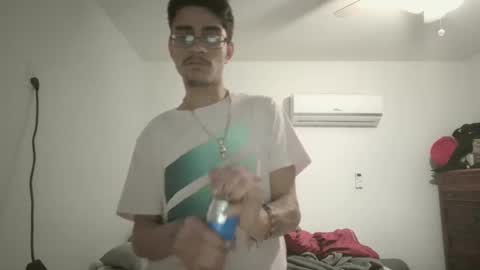 Snapshot of xxjasoneecxx chatting on February 23, 2025, 2:40 am XxJasoneecxX online show from February 23, 2025, 2:40 am