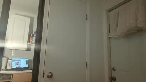 Snapshot of xxjasoneecxx chatting on February 28, 2025, 2:42 am XxJasoneecxX online show from February 28, 2025, 2:42 am