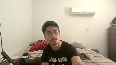 Snapshot of xxjasoneecxx chatting on March 11, 2025, 1:37 am XxJasoneecxX online show from March 11, 2025, 1:37 am