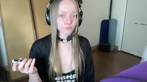 Snapshot of xxloveanastasia chatting on May 6, 2026, 3:50 pm LoveAnastasia online show from May 6, 2026, 3:50 pm