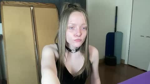 Snapshot of xxloveanastasia chatting on May 7, 2026, 3:17 pm LoveAnastasia online show from May 7, 2026, 3:17 pm