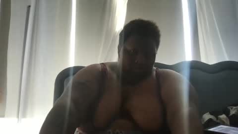 Snapshot of xxmoniquestarrxx chatting on April 16, 2026, 10:34 pm Thee Baddest BBW online show from April 16, 2026, 10:34 pm