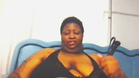 Snapshot of xxmoniquestarrxx chatting on May 9, 2026, 4:06 am Thee Baddest BBW online show from May 9, 2026, 4:06 am