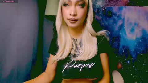Lara online show from March 5, 2025, 2:36 am