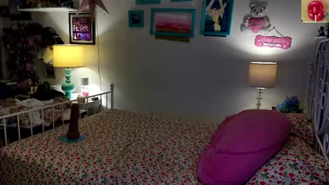 Strawberry Jane online show from March 4, 2026, 3:12 am