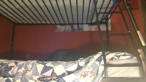 Snapshot of xxvizzyxx chatting on October 1, 2025, 7:47 am Vizzy online show from October 1, 2025, 7:47 am