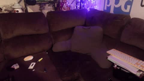 Snapshot of xxx_brattyslut_xxx chatting on February 4, 2025, 6:46 am CaliRaeMaxXx online show from February 4, 2025, 6:46 am