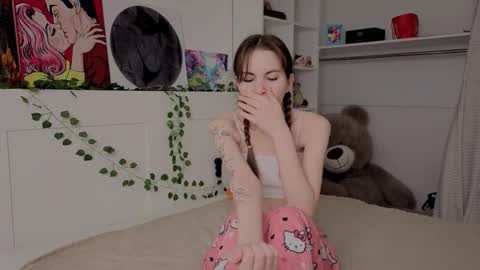 Snapshot of xxx_hotbae_xxx chatting on February 10, 2026, 5:11 am Eva online show from February 10, 2026, 5:11 am