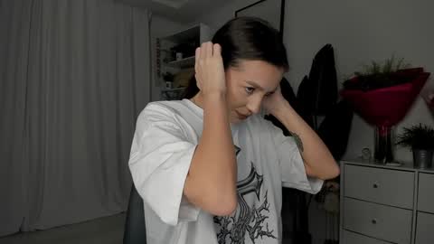 Snapshot of xxx_leila chatting on December 3, 2024, 6:26 am xxx_leila online show from December 3, 2024, 6:26 am