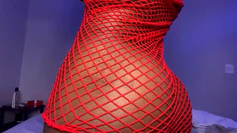 xxxcremee online show from February 22, 2026, 2:45 am