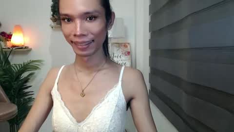 Your Princess Yums online show from November 13, 2025, 2:43 am