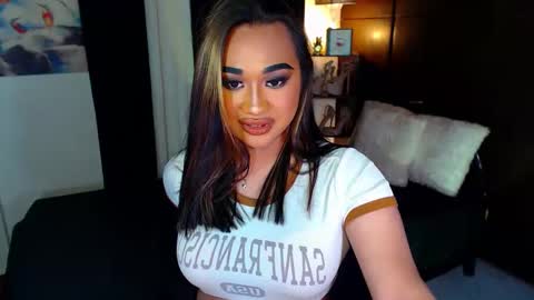 OLIVIA online show from December 13, 2024, 6:38 pm