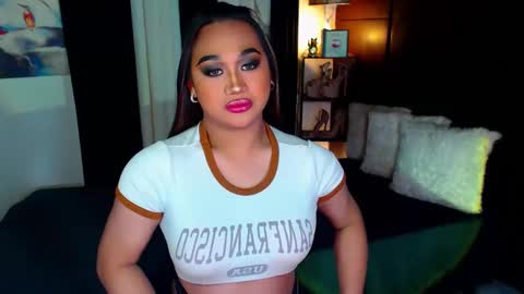 OLIVIA online show from December 20, 2024, 2:38 pm