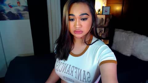 OLIVIA online show from December 22, 2024, 11:09 pm