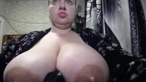 Lana online show from January 8, 2026, 4:42 pm