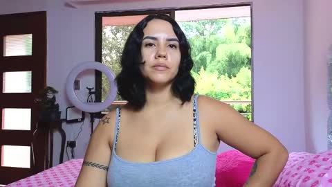 xxxtatianabustyxxx online show from April 6, 2026, 9:05 pm