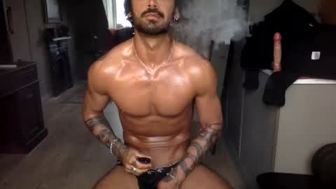 Snapshot of xxxtylerjames chatting on February 5, 2026, 12:21 pm Tyler James online show from February 5, 2026, 12:21 pm