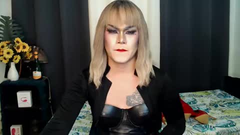 Snapshot of xyournightmarequeenx chatting on January 26, 2025, 9:18 pm QueenMarina online show from January 26, 2025, 9:18 pm