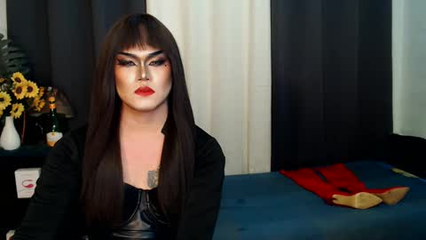 Snapshot of xyournightmarequeenx chatting on March 7, 2025, 5:29 am QueenMarina online show from March 7, 2025, 5:29 am