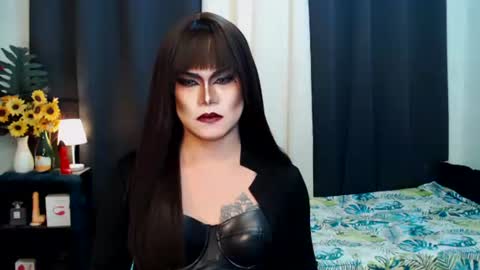 Snapshot of xyournightmarequeenx chatting on September 15, 2025, 3:12 pm QueenMarina online show from September 15, 2025, 3:12 pm