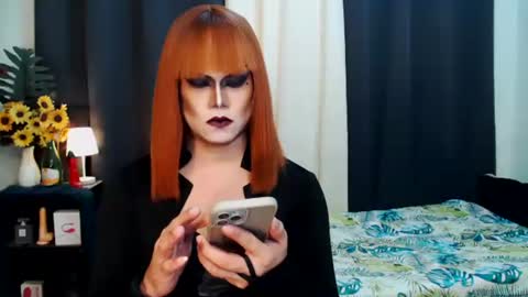 Snapshot of xyournightmarequeenx chatting on September 17, 2025, 2:08 pm QueenMarina online show from September 17, 2025, 2:08 pm