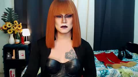 Snapshot of xyournightmarequeenx chatting on October 17, 2025, 9:23 am QueenMarina online show from October 17, 2025, 9:23 am