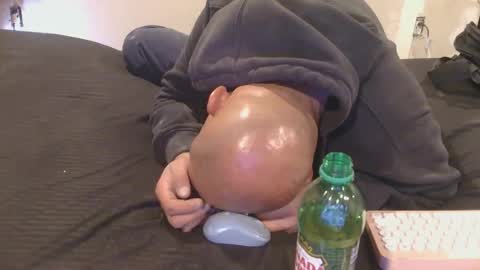 Xzbib online show from April 20, 2026, 6:16 am