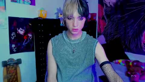 xzerox_ online show from December 17, 2025, 7:31 pm