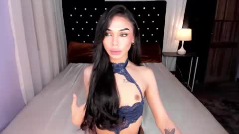 y0unggoddess69xxx online show from June 10, 2026, 6:18 pm