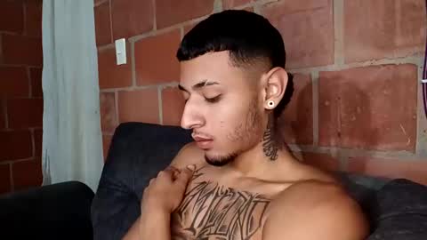 Yajz online show from October 31, 2025, 4:57 am