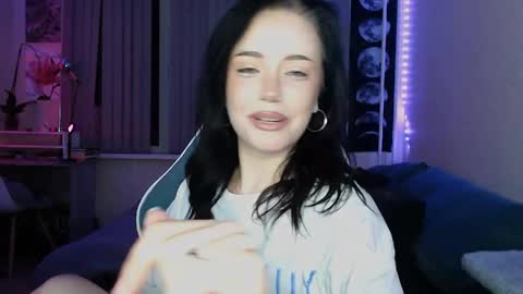 Yami online show from June 1, 2026, 10:44 pm