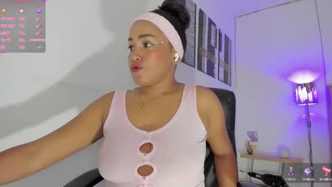 Snapshot of yamirawalker chatting on October 1, 2025, 8:59 pm Naomi online show from October 1, 2025, 8:59 pm