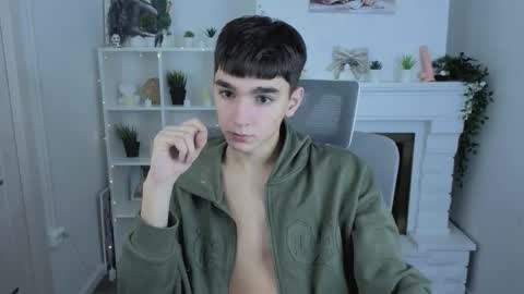 yamitwink online show from November 30, 2025, 8:24 pm