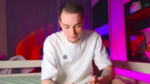 Snapshot of yan_rizen chatting on February 7, 2025, 10:30 pm Yan online show from February 7, 2025, 10:30 pm