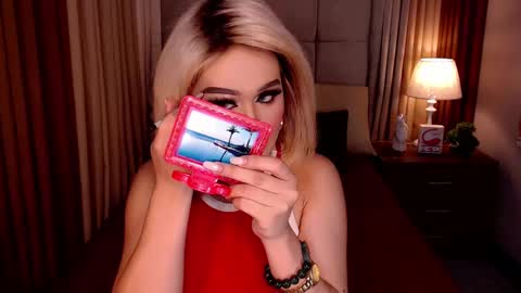 Snapshot of yanny_xoxo chatting on February 23, 2025, 2:46 pm Allisonn online show from February 23, 2025, 2:46 pm