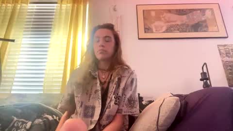 yanyanpixie online show from November 22, 2025, 4:06 pm