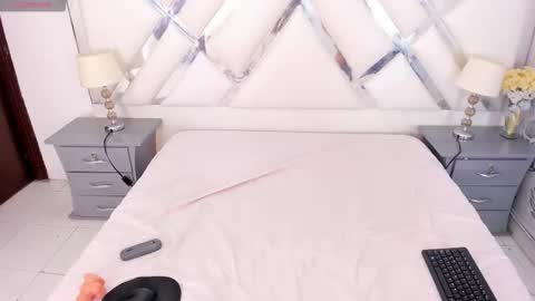 Yara online show from February 12, 2026, 3:45 am