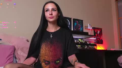 Snapshot of yaraliebe chatting on July 25, 2026, 7:17 am Yara online show from July 25, 2026, 7:17 am