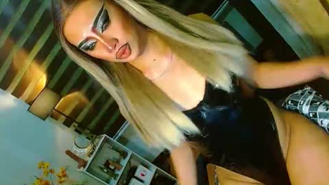 miss yasii online show from May 11, 2026, 5:21 pm