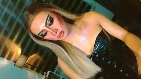 miss yasii online show from June 11, 2026, 1:53 pm