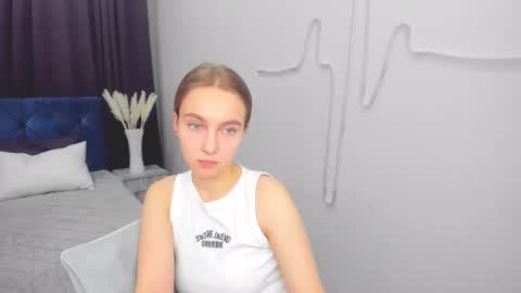 Snapshot of yasminasage chatting on February 22, 2025, 5:02 pm Yasmina online show from February 22, 2025, 5:02 pm