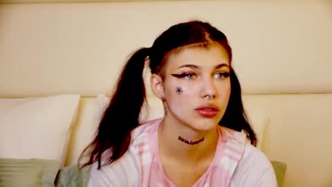 Diana online show from July 27, 2026, 4:08 am