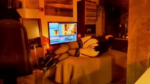 Snapshot of yassminhot84 chatting on February 28, 2026, 10:44 pm yassminhot84 online show from February 28, 2026, 10:44 pm