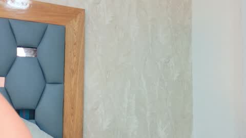 yayi derek  online show from February 1, 2026, 11:42 am