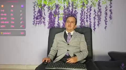 Snapshot of yazflor chatting on June 18, 2026, 2:34 am Hazzan y Greisy online show from June 18, 2026, 2:34 am