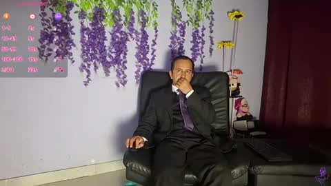 Snapshot of yazfore chatting on July 1, 2026, 1:29 am Hazzan online show from July 1, 2026, 1:29 am