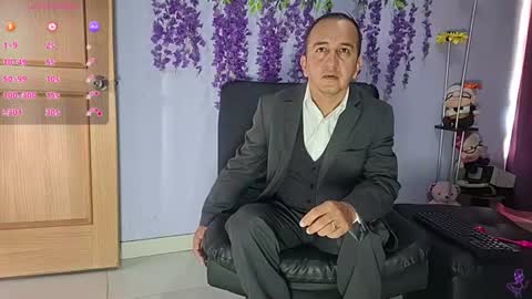 Snapshot of yazfore chatting on July 20, 2026, 2:08 pm Hazzan online show from July 20, 2026, 2:08 pm
