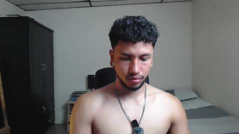 yeff online show from January 5, 2026, 11:19 pm