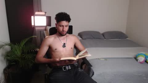 Snapshot of yeff_stone chatting on February 3, 2026, 2:53 am yeff online show from February 3, 2026, 2:53 am